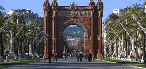 Arc de Triomf of Barcelona: history and interesting facts