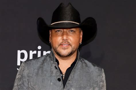 Alabama Boat Brawl Sparks Jason Aldean Jokes, Videos - Newsweek