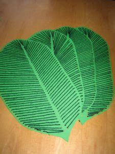 Banana Leaf Placemat | Fun Family Crafts