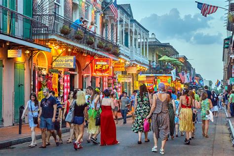 Visiting Bourbon Street: 5 Things You Should Know