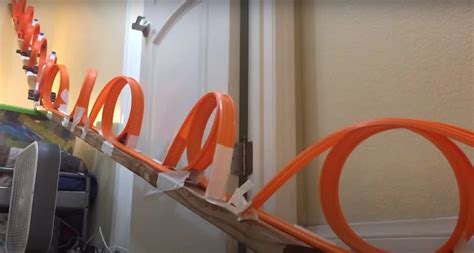 Hot Wheels Track Loop Record