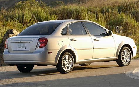 Suzuki Forenza 2003 - 2008 Sedan :: OUTSTANDING CARS