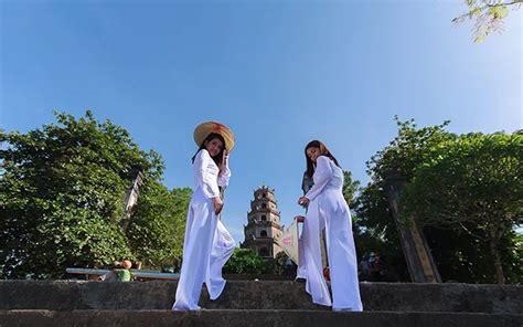 Thien Mu Pagoda: One of the Most Ancient Pagodas in Hue Vietnam