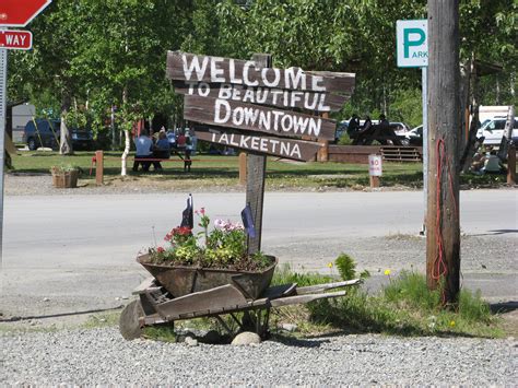 Talkeetna Welcome sign