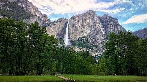 Yosemite Falls - Yosemite National Park Trips