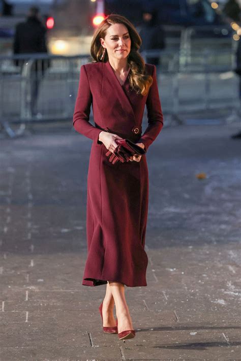 Kate Middleton takes on festive chic, the best way to nail the ...