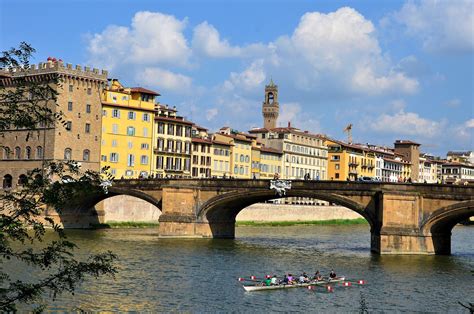 Ponte Santa Trinita and Arno River in Florence, Italy - Encircle Photos