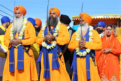 Largest Nagar Kirtan event held in Yuba City brings pride to region’s Sikh Punjabi community | NSPR