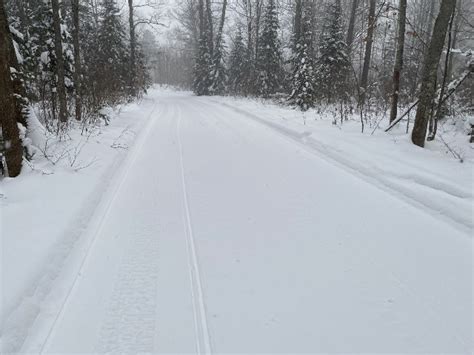 Snowmobile Trail Report for Friday, January 27, 2023 - Idle Hours Resort