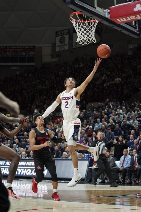 Men’s Basketball: Huskies close out the regular season with senior ...