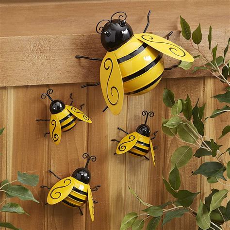 Details 85+ bee garden decor super hot - seven.edu.vn