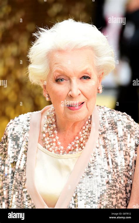 June whitfield absolutely fabulous hi-res stock photography and images - Alamy