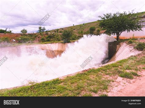 Motion Blur Waterfall Image & Photo (Free Trial) | Bigstock