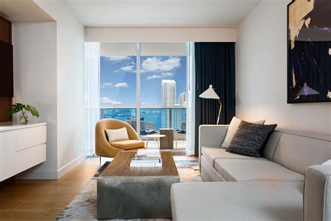 Kimpton EPIC Hotel in Downtown Miami | Kimpton Hotel