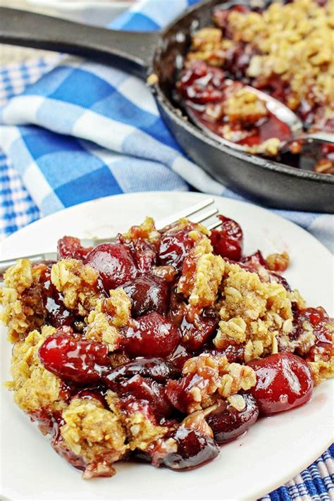 Cast Iron Skillet Bing Cherry Crumble Recipe Cherry Crisp, Cherry Crumble, Fresh Cherry, Cherry ...