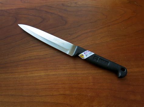 9" sharp-point knife, Kiwi, black handle - ImportFood