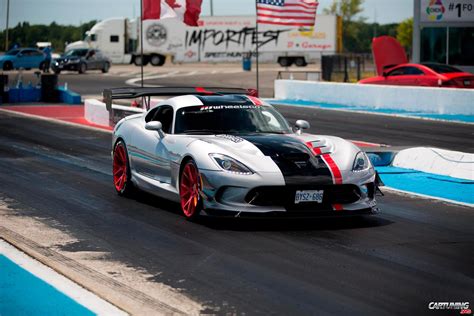 Dodge Viper race car front