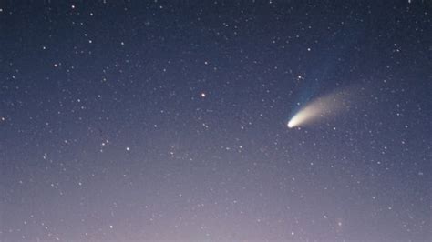 Remembering Comet Hale-Bopp's Unlikely Discovery | Mental Floss