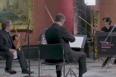 LPO members play Dvorák at the National Gallery | Video | The Strad