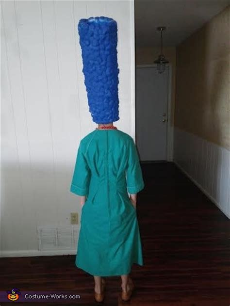 Marge Simpson Halloween Costume | No-Sew DIY Costumes - Photo 2/3