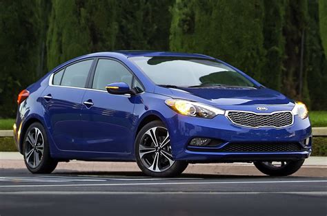 Kia Cerato 2014 | Cosas de Autos