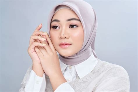 Fadhilah Intan Merilis Single Perdana Siapa Dia yang Bikin Galau