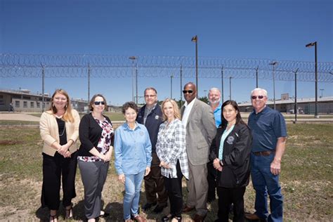 Joseph's Hammer hopes to nail down Burnet prison unit chapel - DailyTrib.com