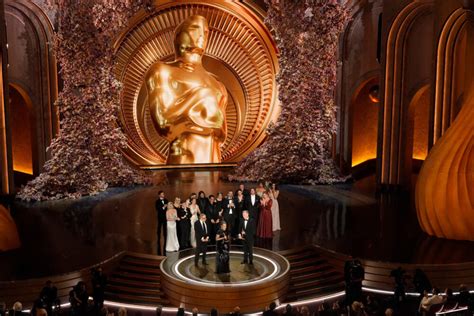 'Oppenheimer' wins Best Picture, Emma Stone takes Best Actress: NPR's Oscars highlights | Here & Now