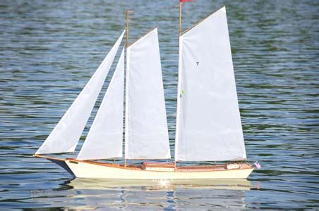 rc sailboats, remote control model sailboat, radio control model sailboats, rc pond yacht, wood