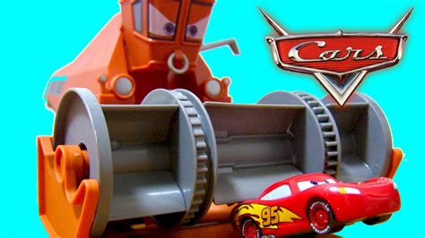 Disney Pixar Cars Frank is Eating Lightning McQueen Color Changers Cars ...