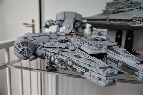 LEGO - Star Wars - 75192 - Millennium Falcon - UCS - Catawiki