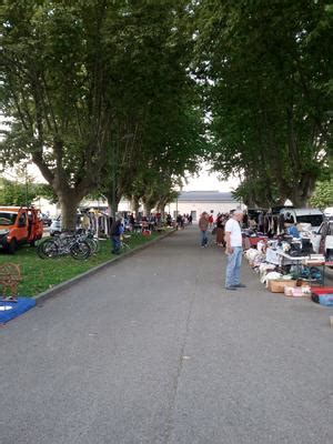 Vide grenier de belley - 01300 - Hebdomadaire