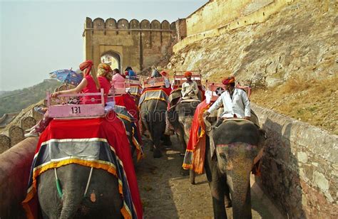 Elephant Ride at Amber Fort, Rajasthan Editorial Stock Photo - Image of transport, fort: 71325603