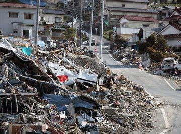 How Do Tsunamis Affect Human Lives? | Sciencing