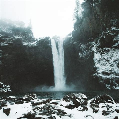 Top 10 Pacific Northwest Waterfalls - Art of Visuals