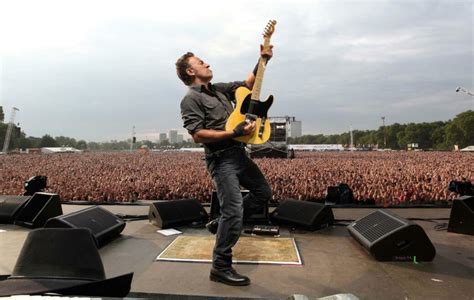 Bruce Springsteen & the E Street Band announce 2023 tour