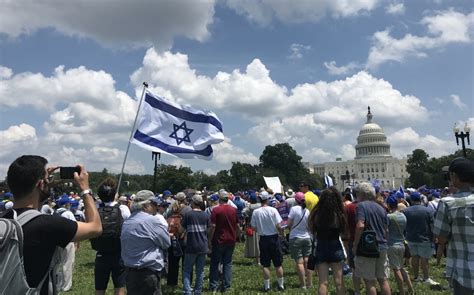 Thousands gather in DC to rally against anti-Semitism | All Israel News