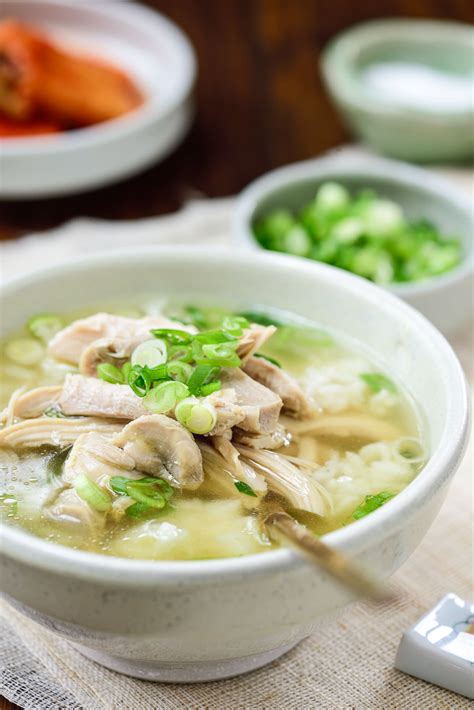 Dak Gomtang (Korean Chicken Soup) - Korean Bapsang