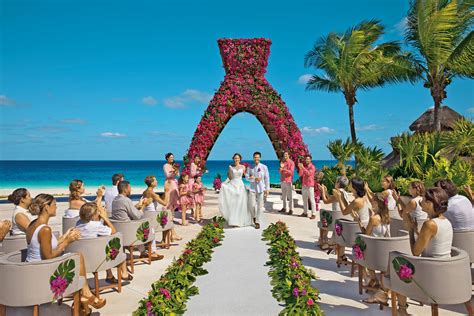 Dreams Resorts | Perfect Weddings Abroad