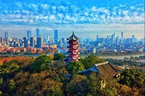 Discover city's history in downtown Wuxi