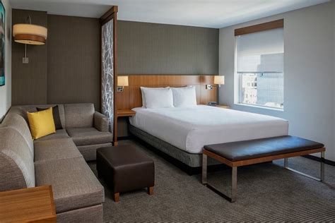 Hyatt Place Long Island City/New York City Rooms: Pictures & Reviews - Tripadvisor