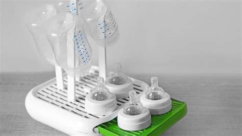 How to Sterilize Baby Bottles the Easiest, Safest Way