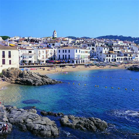 File:Calella de Palafrugell.jpg