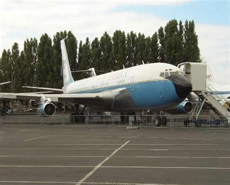 Air Force One Presidential Boeing 747 and 707 aircraft facts, dates, pictures and history | Air ...