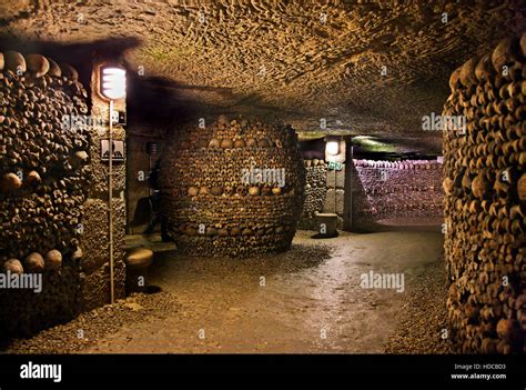 In the Catacombs of Paris, a huge ossuary in some abandoned mines in Stock Photo: 128735519 - Alamy