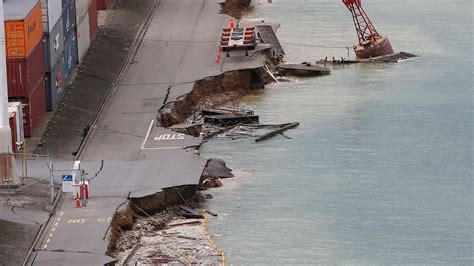 Wellington earthquake: Port open for business despite road falling in sea - NZ Herald