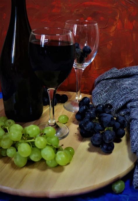 Homemade Grape Wine ~ Delicious Cravings At Vania's Kitchen | Homemade grape wine, Grapes ...