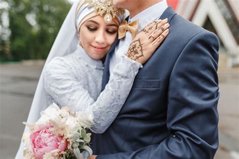 Top Muslim Wedding Traditions | WeddingDetails.com