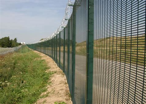 High Galvanized 358 Anti Climb Fence Welded Wire Mesh Panel Fencing 76.2MM X 12.7MM