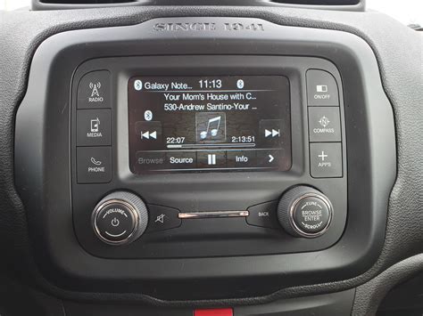 Apple Carplay head unit that plays well with a 2017 Tailhawk - no stock gps : r/JeepRenegade